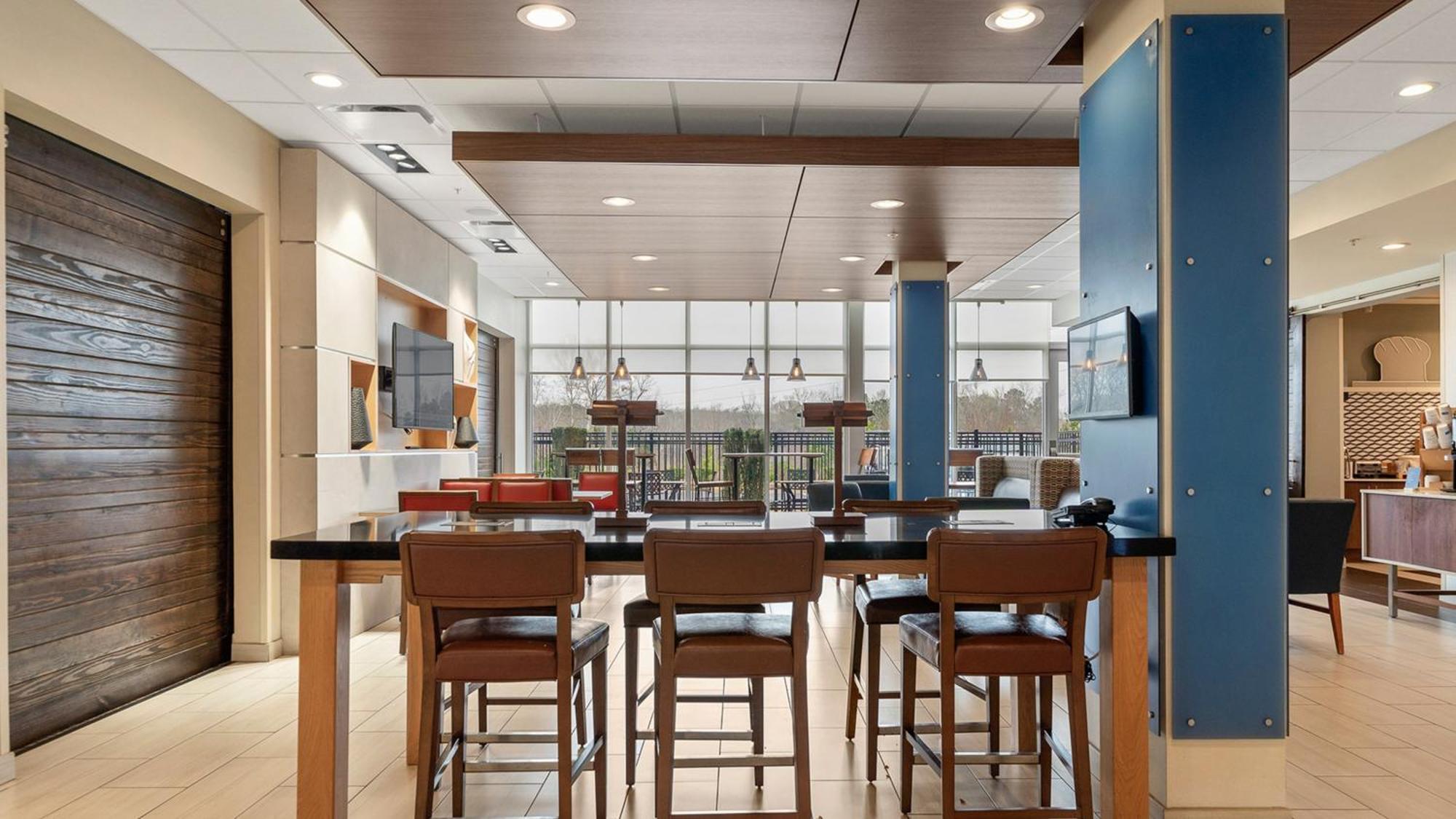 Holiday Inn Express & Suites Macon North By Ihg Ngoại thất bức ảnh