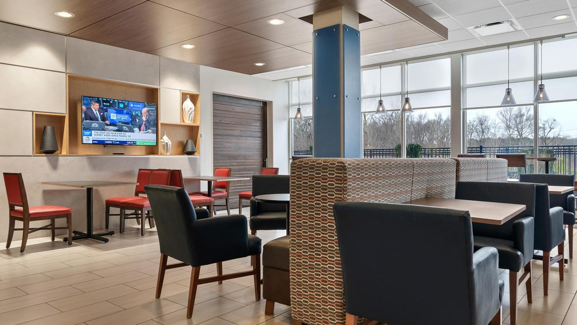 Holiday Inn Express & Suites Macon North By Ihg Ngoại thất bức ảnh