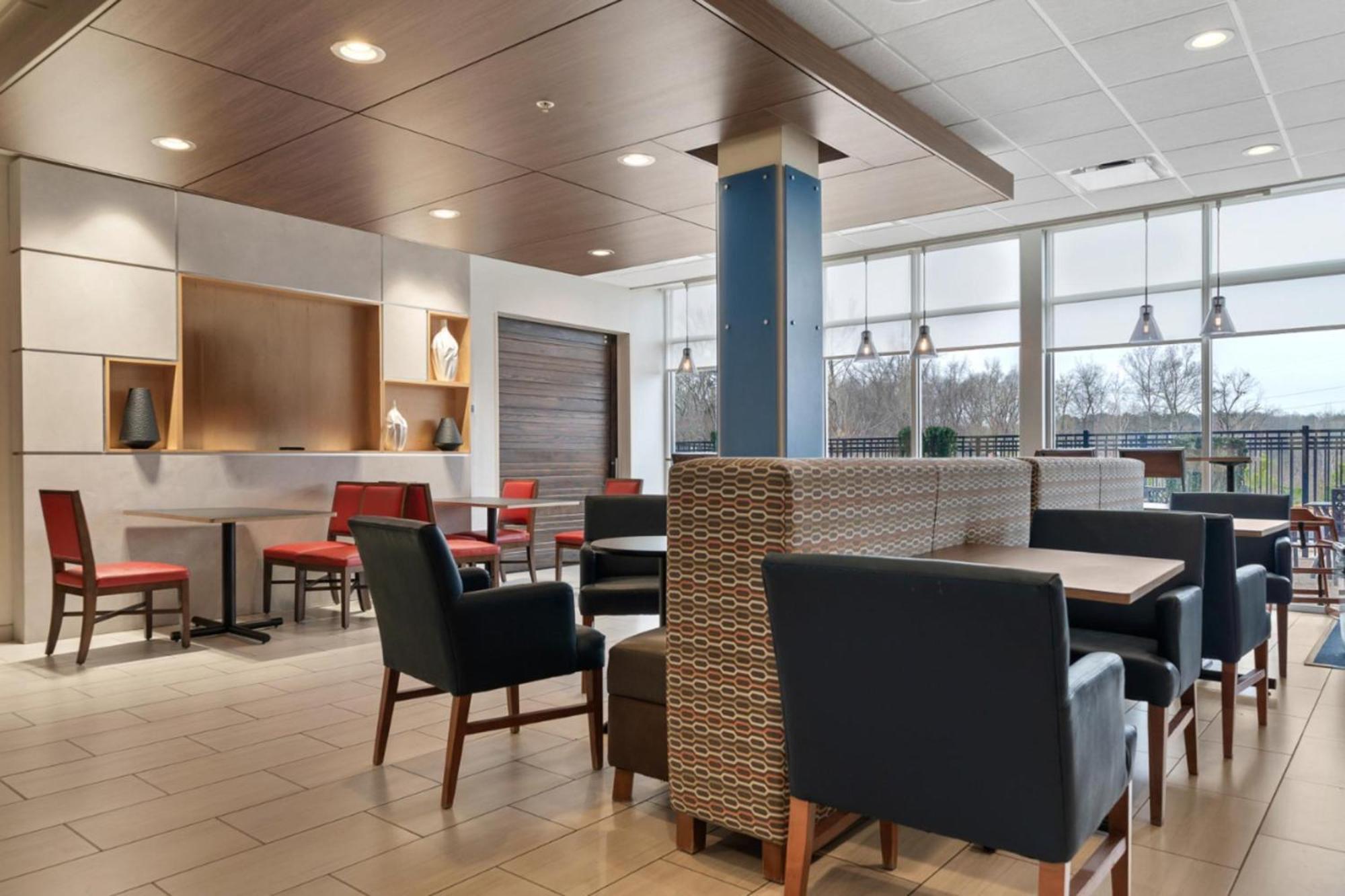 Holiday Inn Express & Suites Macon North By Ihg Ngoại thất bức ảnh